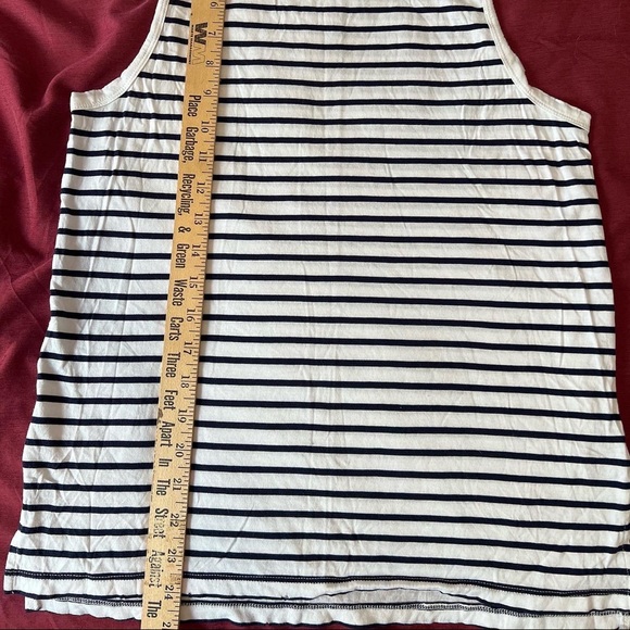 Aerie Navy + White Striped Muscle Tank Size Small - Picture 10 of 10